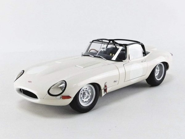 Auto Jaguar Lightweight E Type Roadster RHD (volan