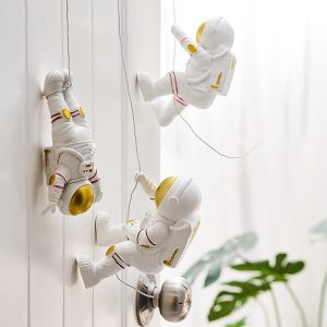 Baigterd 3Pcs Climbing Astronaut Wall-Hanging Deco
