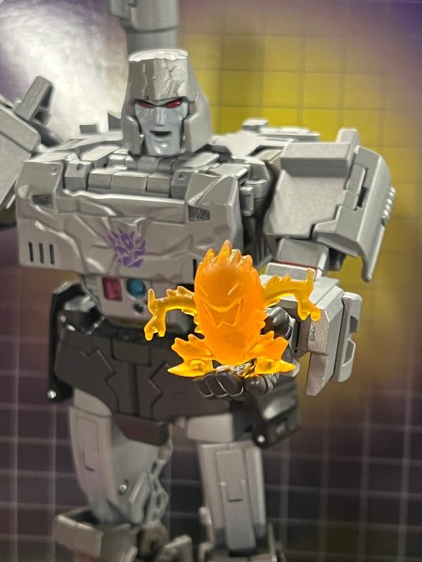 Modelo de resina translúcida Transformers MTMTE Kr