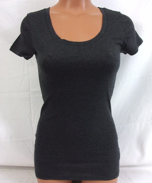 Rue 21 Scoop Neck T-Shirt 1031 254UN